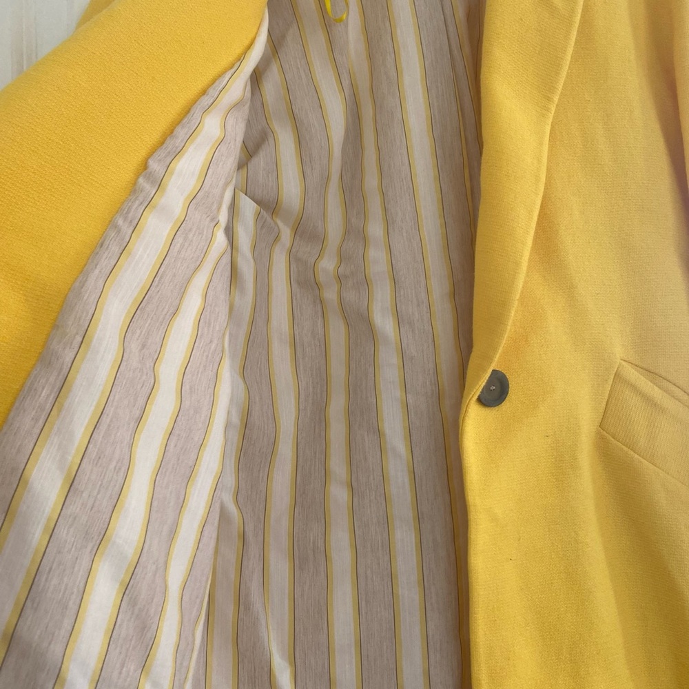 Zara Basic Yellow Blazer - image 3